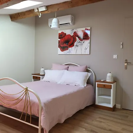 Holiday home Au Coeur Du Chateau Flotis